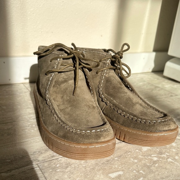 Comfortiva Olive Suede Chukka Boots - Picture 3 of 6